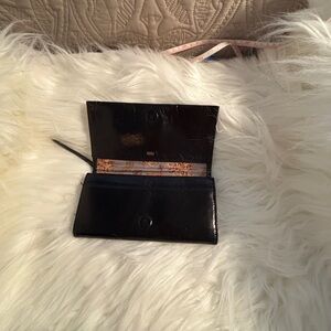 HOBO Beautiful Classic Black Leather Wallet
